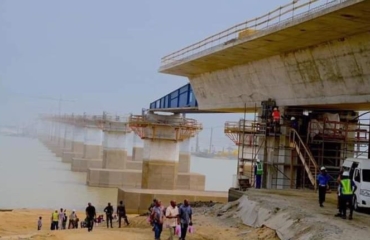 FG Sets 2022 completion target for 2nd Niger Bridge and 3 others