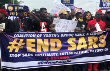 2 killed, as EndSARS protesters clash with Police in Surulere, Lagos