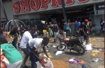 Lagos Govt promises financial support for victims of Circle Mall looting