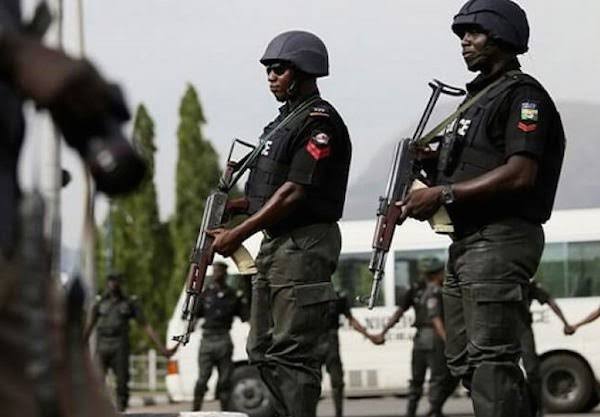 Police arrest Lagos street robber armed with toy gun