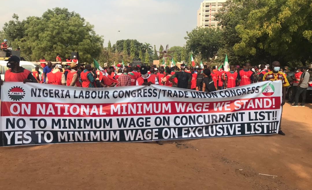 Nigerian workers protest decentralisation of minimum wage
