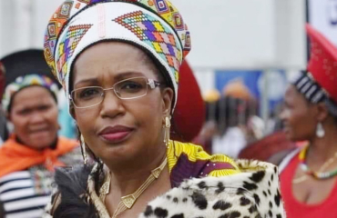South Africa’s Zulu Queen dies at 65
