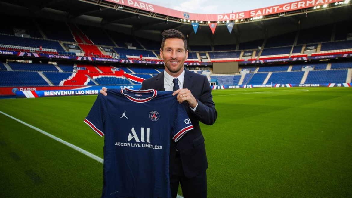 Lionel Messi joins PSG on two-year contract