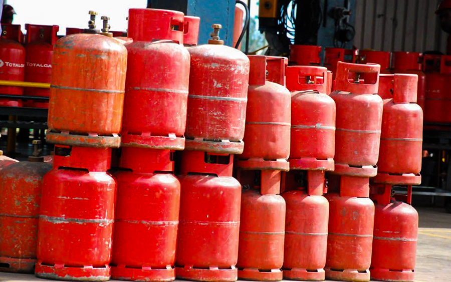 Lagos residents complain about rising cost of cooking gas
