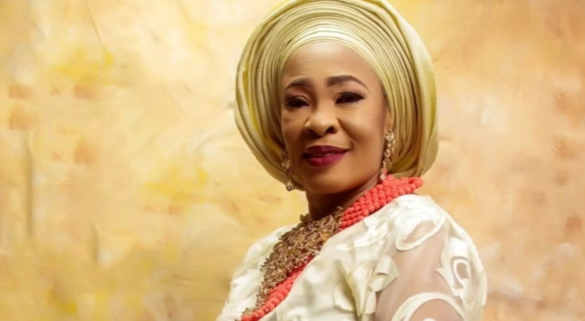 King Sunny Ade’s wife buried in Lagos