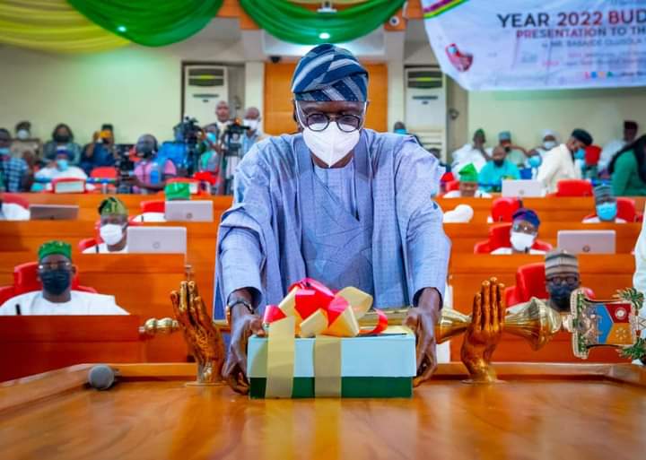 Lagos State Governor Presents 2022 budget to State Assembly