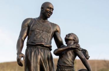 Kobe Bryant and Daughter statue placed at crash site   