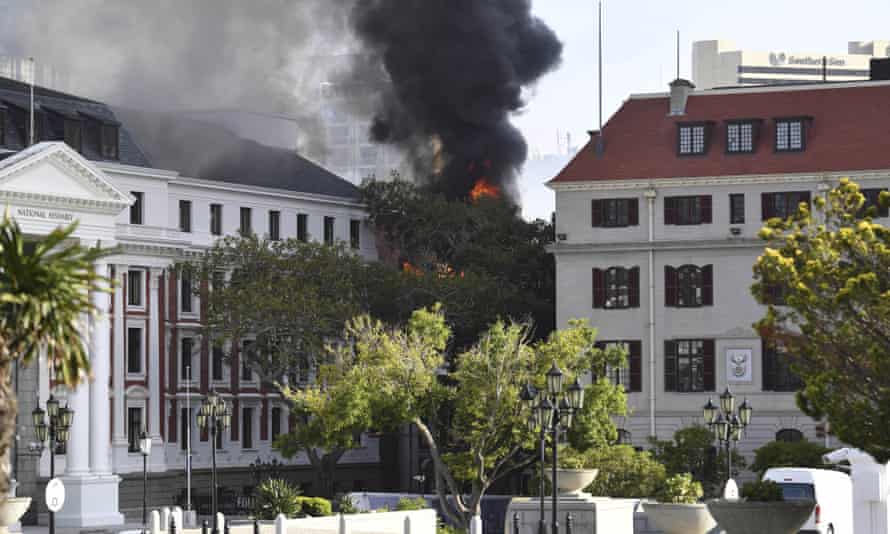 Fire damages South Africa parliament building
