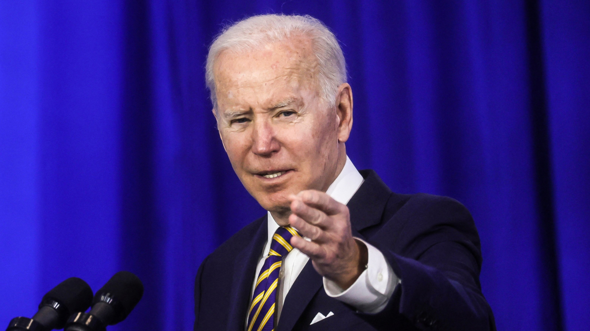 President Biden urges US citizens to leave Ukraine