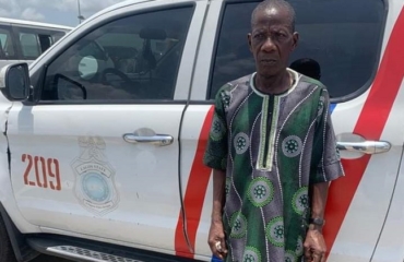 Police rescue sixty-seven-old man from jumping into Lagos Lagoon
