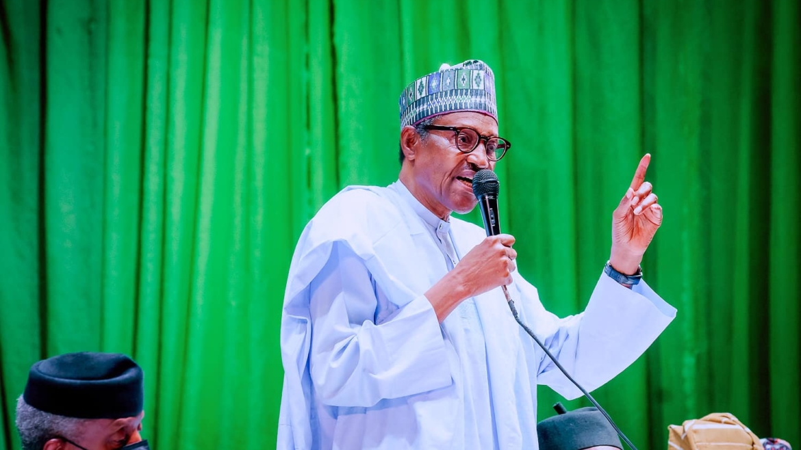 President Buhari don warn APC leaders make dem no impose candidates as 2023 elections don de near