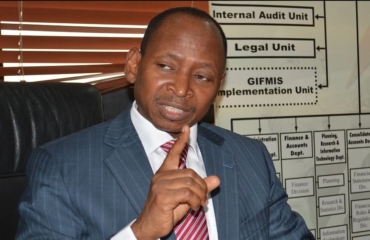 EFCC detain Nigeria Accountant General for 80-billion-naira mago-mago