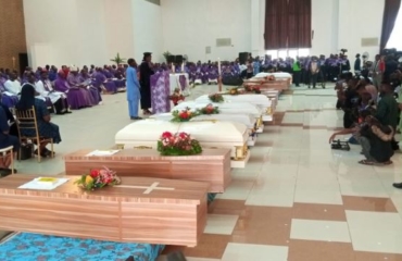 Funeral mass don hold for worshippers wey terrorists kill for inside Ondo State