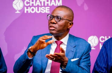 Governor Sanwo-Olu de celebrates say train coaches for Lagos Red Line don enter the state