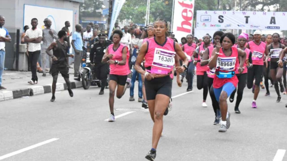 Lagos State Government don divert traffic for Women Marathon