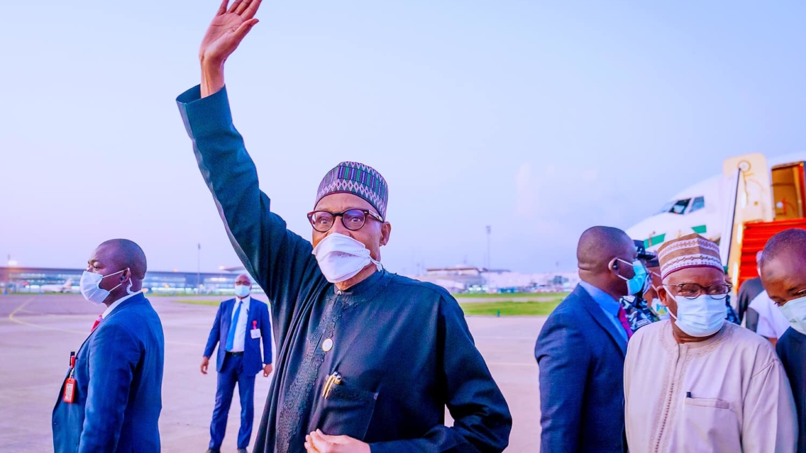 Oga Presido Buhari don travel go London for medical check-up