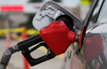 Oil marketers increase fuel price to 617 Naira per liter