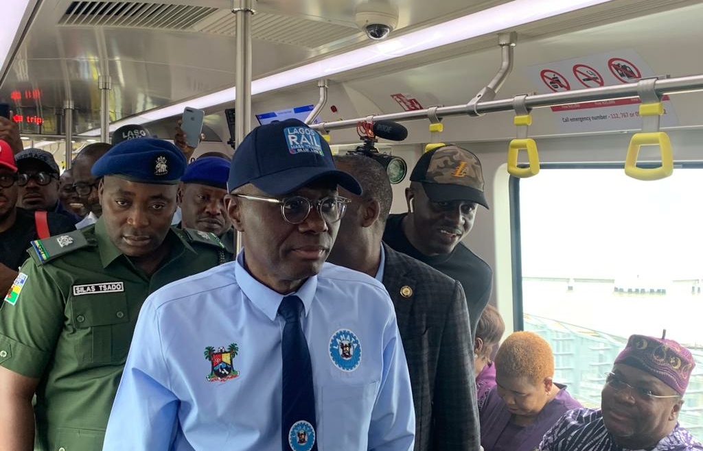 Lagos Blue Line Train don start work