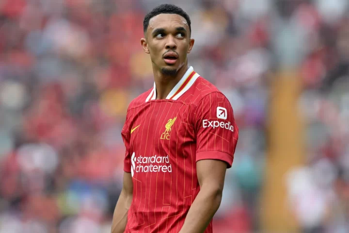 Alexander-Arnold Don Get Ban From Electronics Shop, Bar for Liverpool After E Announce Say E Dey Leave Reds