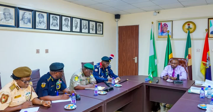 FG Clear 200,000 Passport Backlog, Don Pay ₦28bn Debt — Tunji-Ojo
