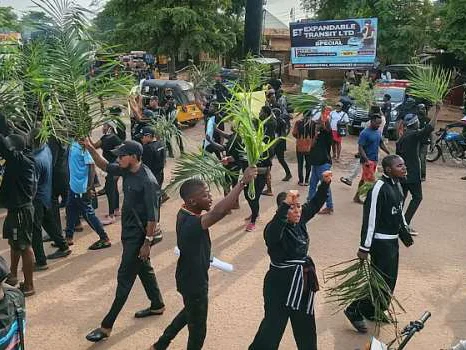 Angry Youths Don Protest, Demand Make Killings End For Benue